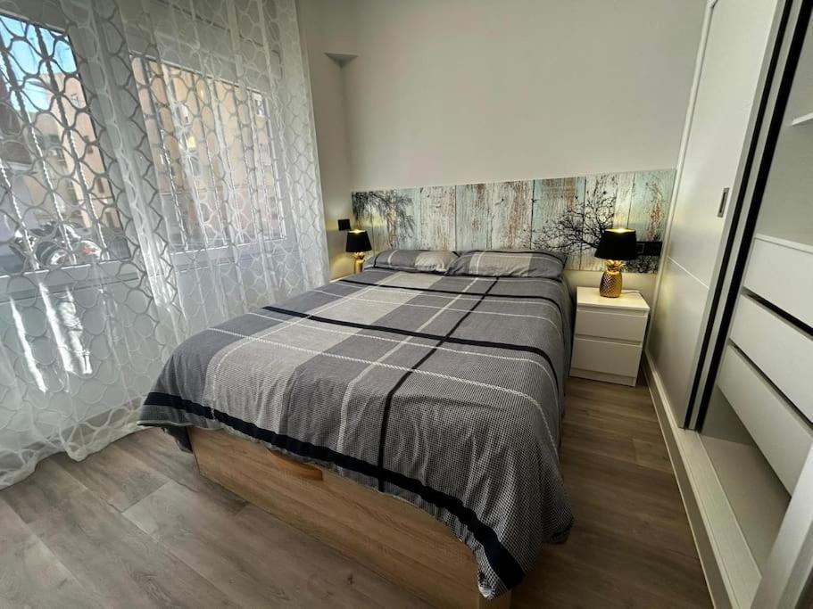Apartamento Amueblado En El Centro De Madrid Bagian luar foto