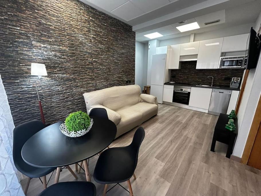 Apartamento Amueblado En El Centro De Madrid Bagian luar foto