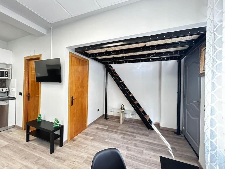 Apartamento Amueblado En El Centro De Madrid Bagian luar foto